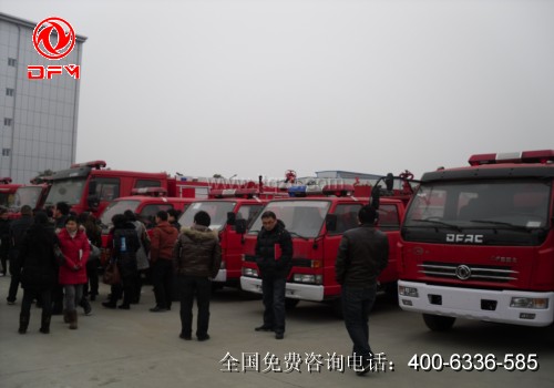 消防車培訓(xùn)現(xiàn)場(chǎng)(二)