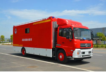 使用違章電器致宿舍著火，消防車(chē)速來(lái)救援